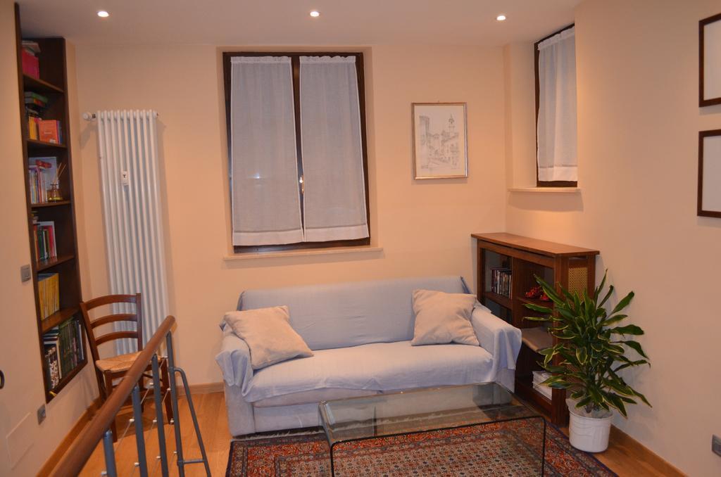 Apartment Alfieri Alba  Room photo