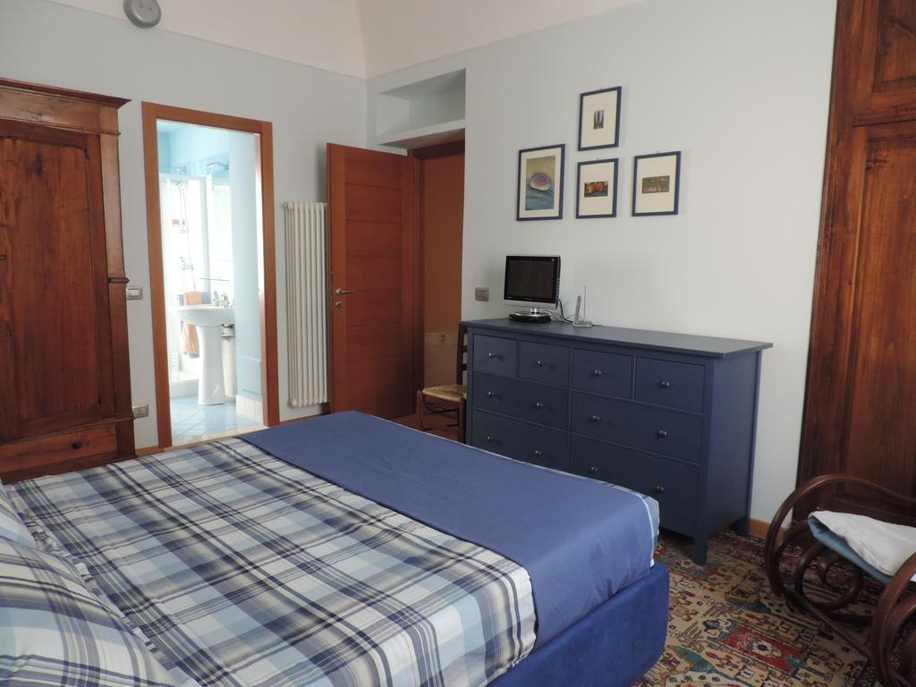 Apartment Alfieri Alba  Room photo